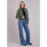 Roper Women's Green Long Sleeve Button-Down Shirt With Faux Smile Pockets Unbuttoned View