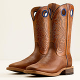 Front and side view of both Highland Boots. 