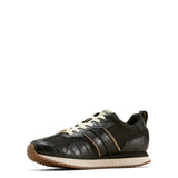 Brown shoe with White Laces and old Accents