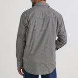 Wrangler Men's Wrinkle Resist Shirt