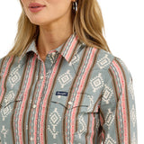 Women's Retro Aztec Long Sleeve Pearl Snap Shirt Close-up Showing Pockets