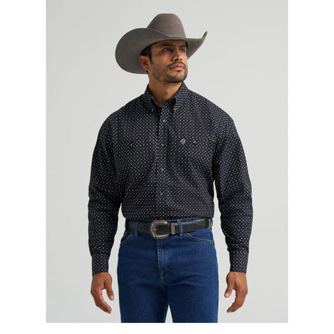 Men's Wrangler George Strait™ Long Sleeve Button Down Two Pocket Shirt