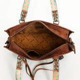 Open view of tote purse