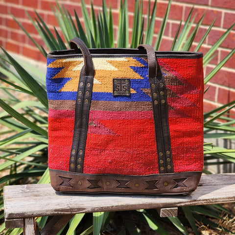 STS Ranchwear Crimson Sun Tote