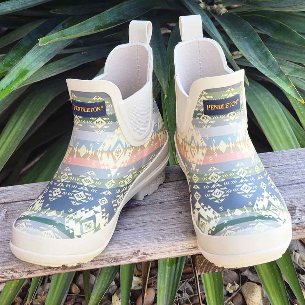 Joules chelsea rain boots discount
