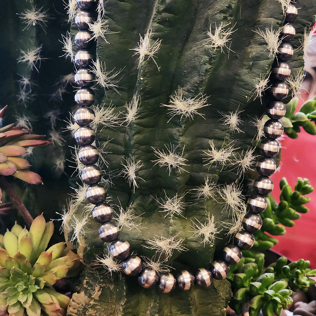 " Maggie " 10 MM Navajo Pearls
