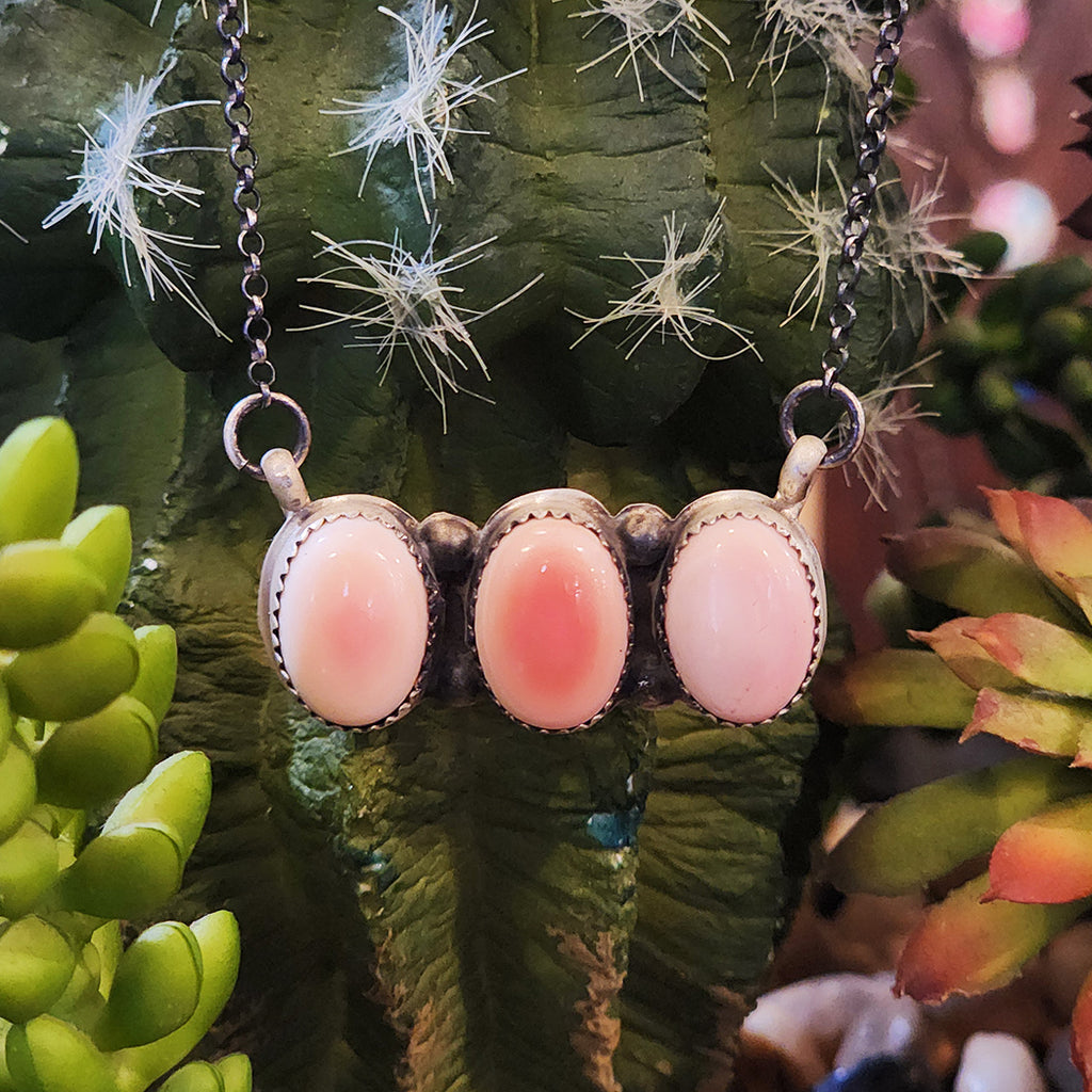 " Annie " Pink Conch Necklace