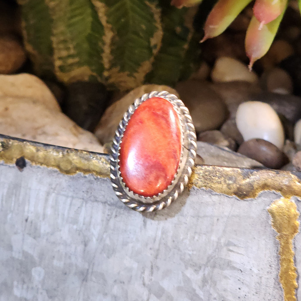 " Roja " Red Spiny Oyster Ring