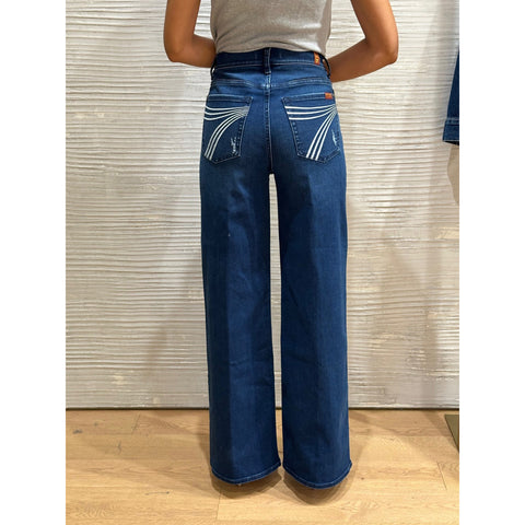 7 For All Mankind Fabriqué aux États-Unis Jean évasé taille 7 For All Mankind Fabriqué aux États-Unis Jean évasé taille