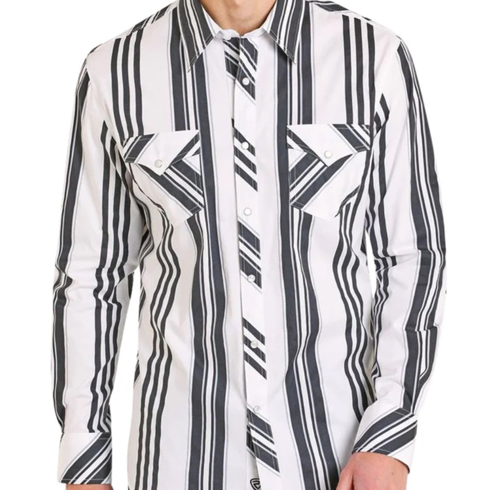 Black and white vintage striped long sleeve pearl snap with double snap chest pockets. 