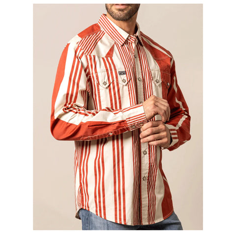 Men’s “Bandit” Button-Down Long Sleeve Shirt – Brick Red