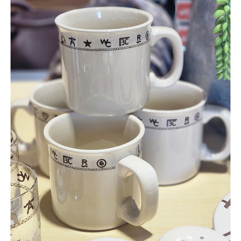 Brands at the top of mugs, 20oz. 