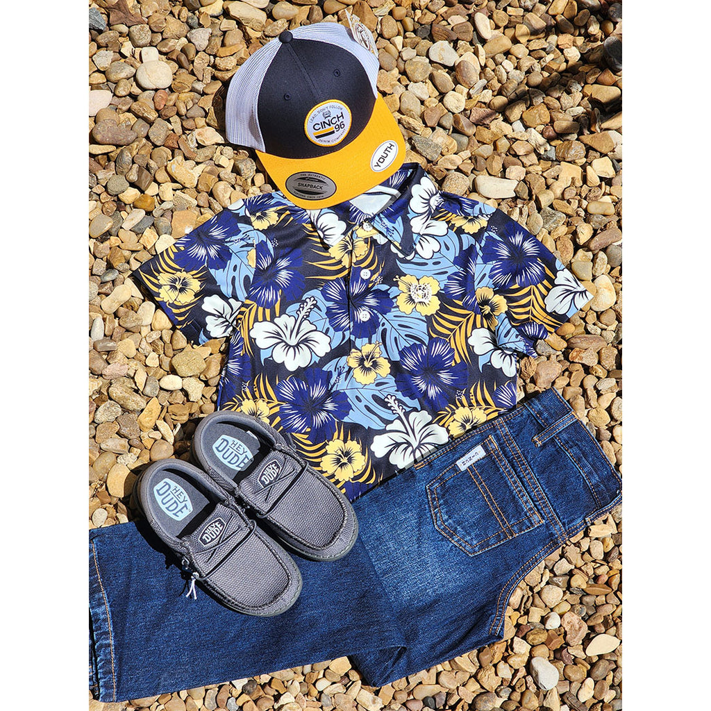 Short Sleeve, quarter button Hawaiian print shirt 