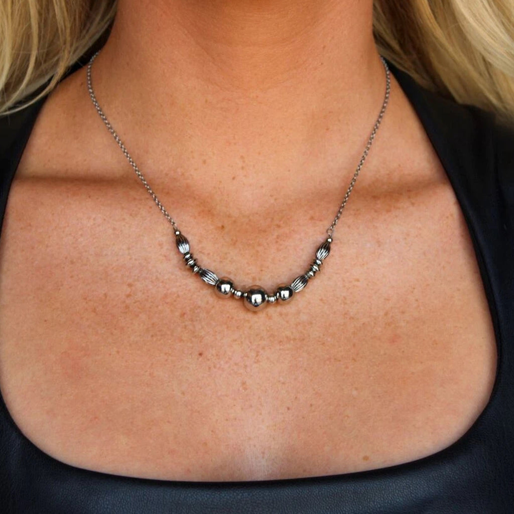 18k White Gold Beaded Bar Necklace