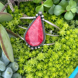"Apple" Spiny Oyster Teardrop Cuff