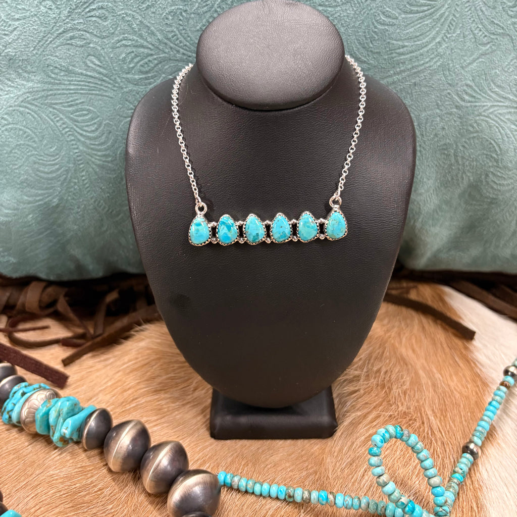 Necklace with 6 teardrop shaped Kingman turquoise stones 