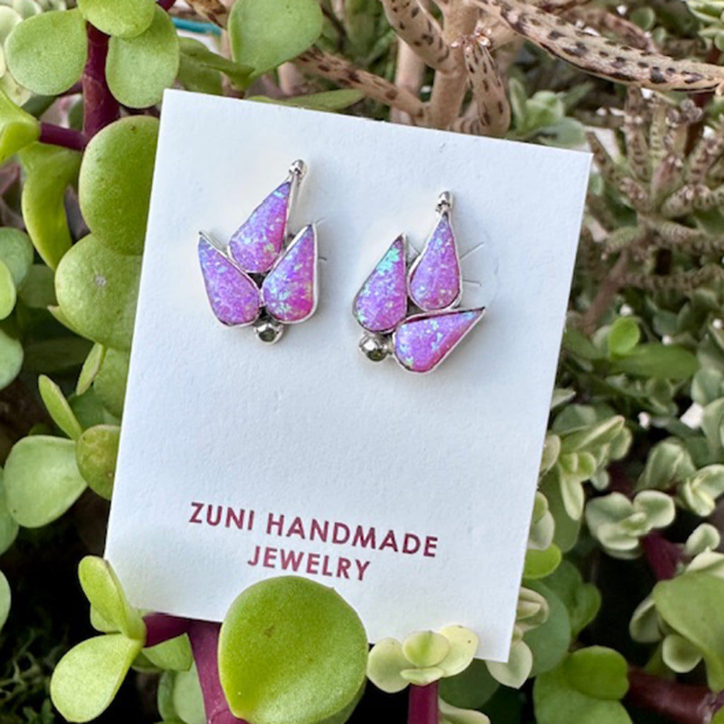 Zuni opal handmade earrings, in a leaf design 