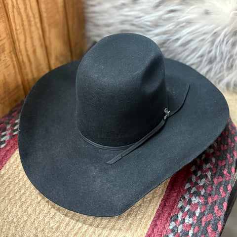 Black wool felt cowboy hat.