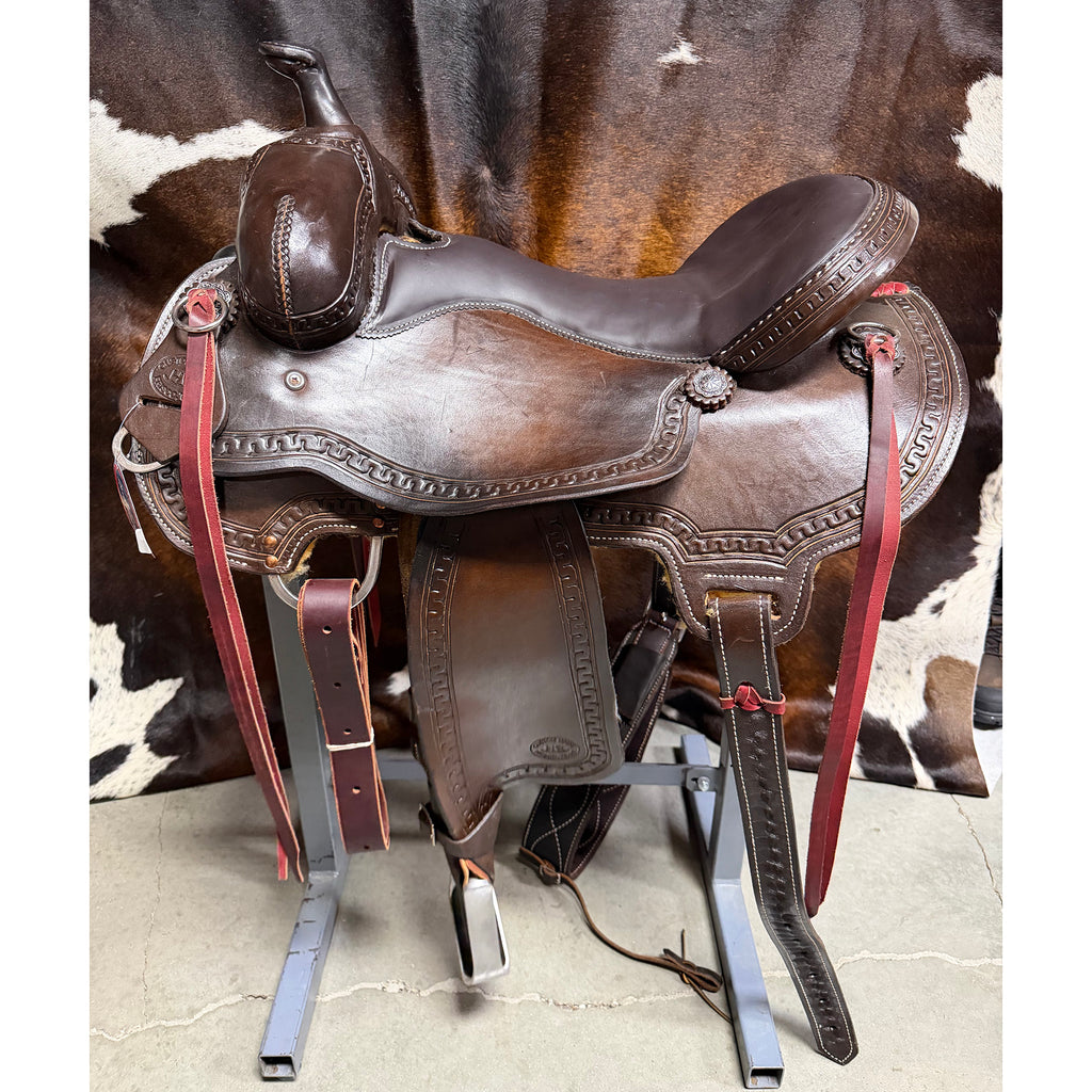 HR Saddlery 16in Extra Padding Trail Saddle