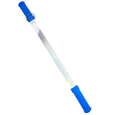 Diagonally laid blue serrated shedding blade. 