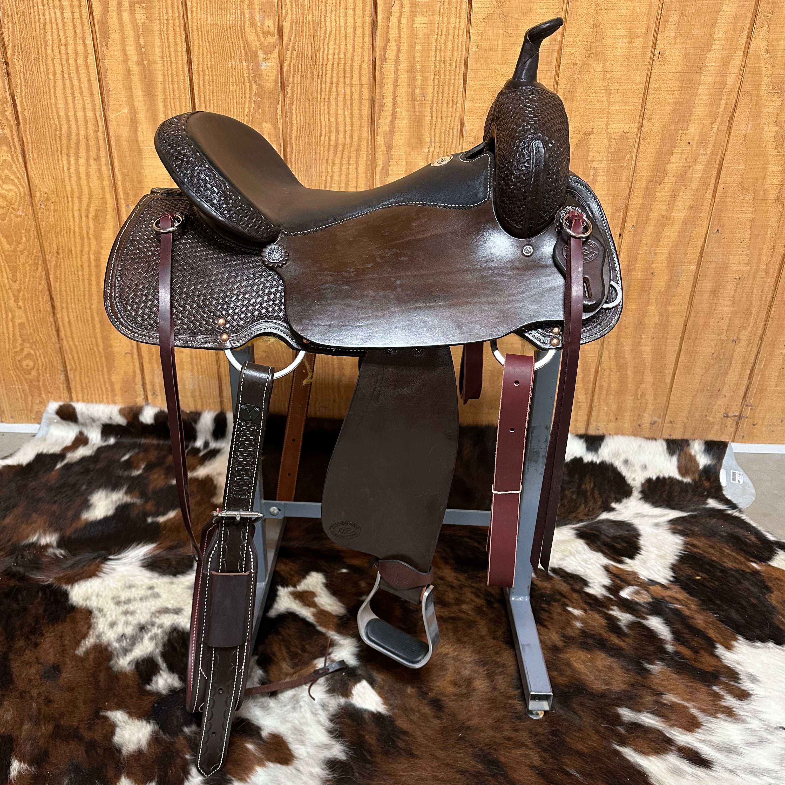 HR Saddlery Chocolate Trail Saddle With Tooling