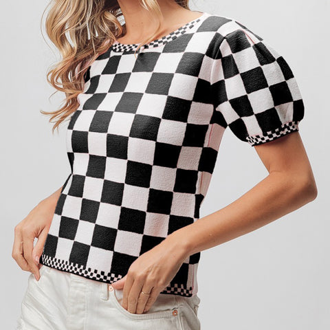 Black and Whie Checkered Puff Sleeve Sweater