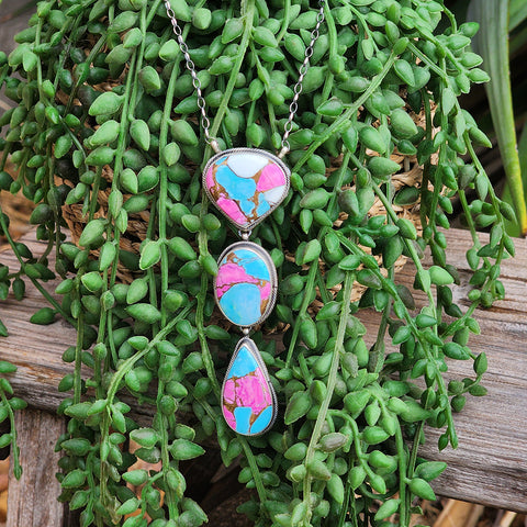 "Kimmy" Cotton Candy 3 Stone Necklace