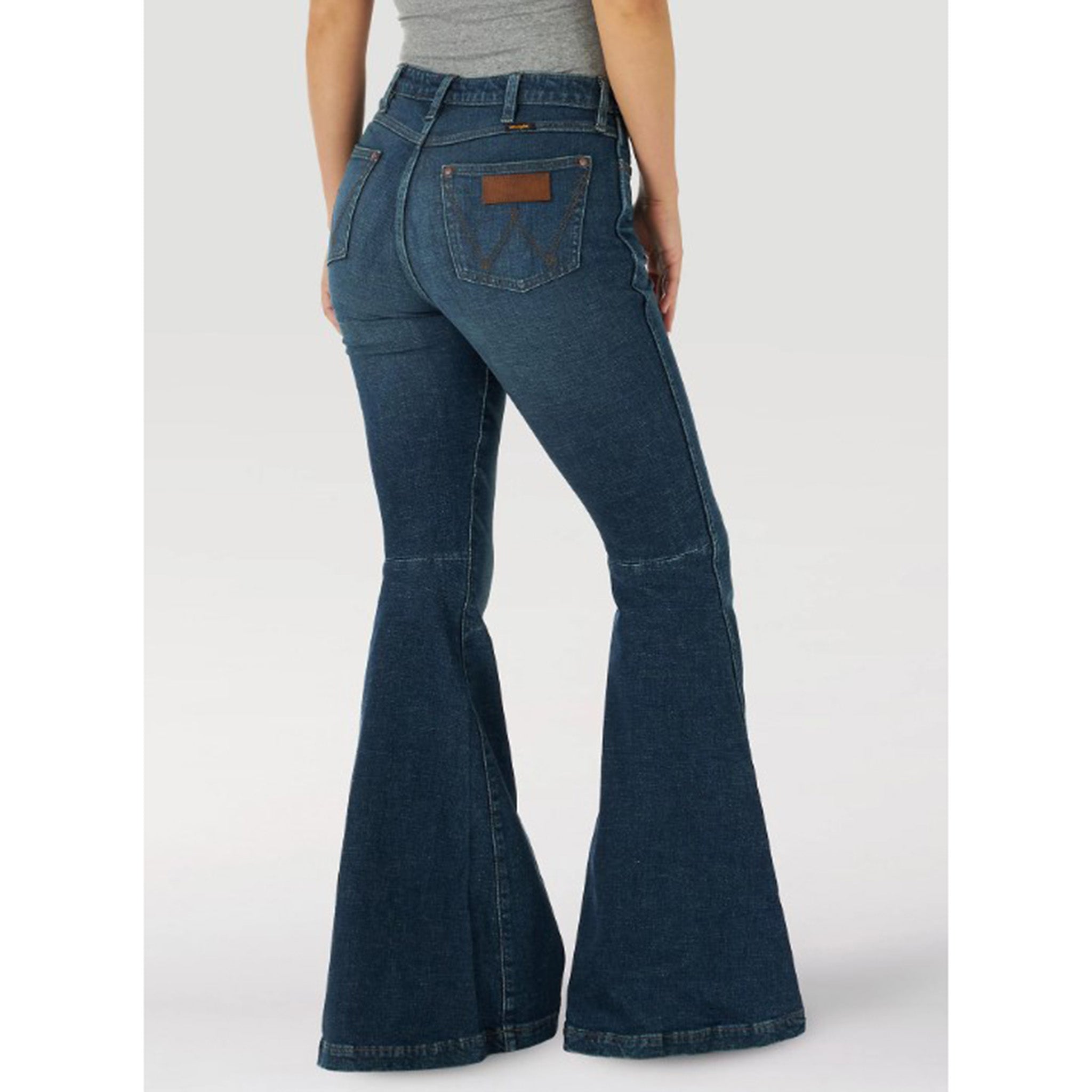 Wrangler Women's High Rise Jana Flare Jeans – Western Edge, Ltd.