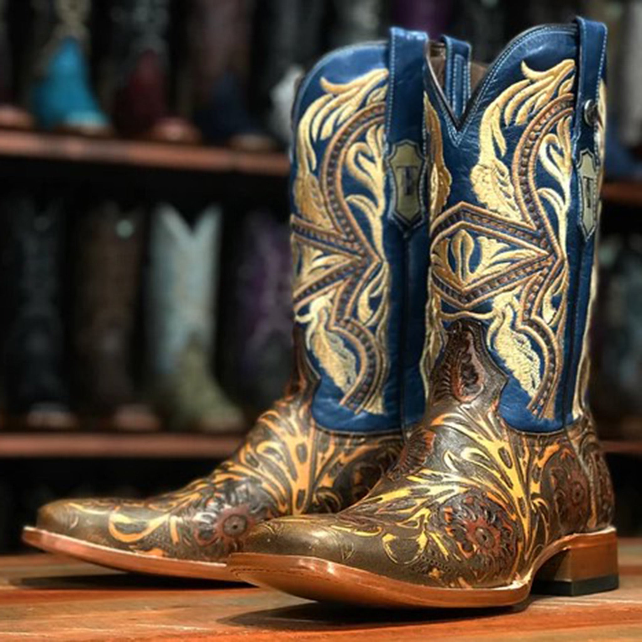 Tanner Mark Men s Jungle Saddle Stamp Boots