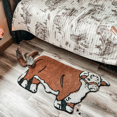 33" L X 37" W Hereford Bull rug 