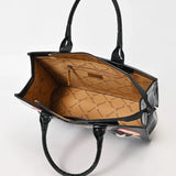 Inside with zipper pocket inside 