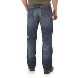 Wrangler Men's Retro Medium Wash Relaxed Jeans