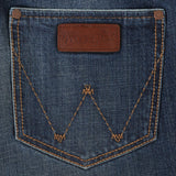 Wrangler Men's Retro Medium Wash Relaxed Jeans