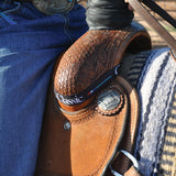 Close up of the elastic rope strap secured to the saddle.