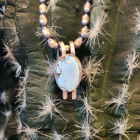 " Daylan " Golden Hills Pendant