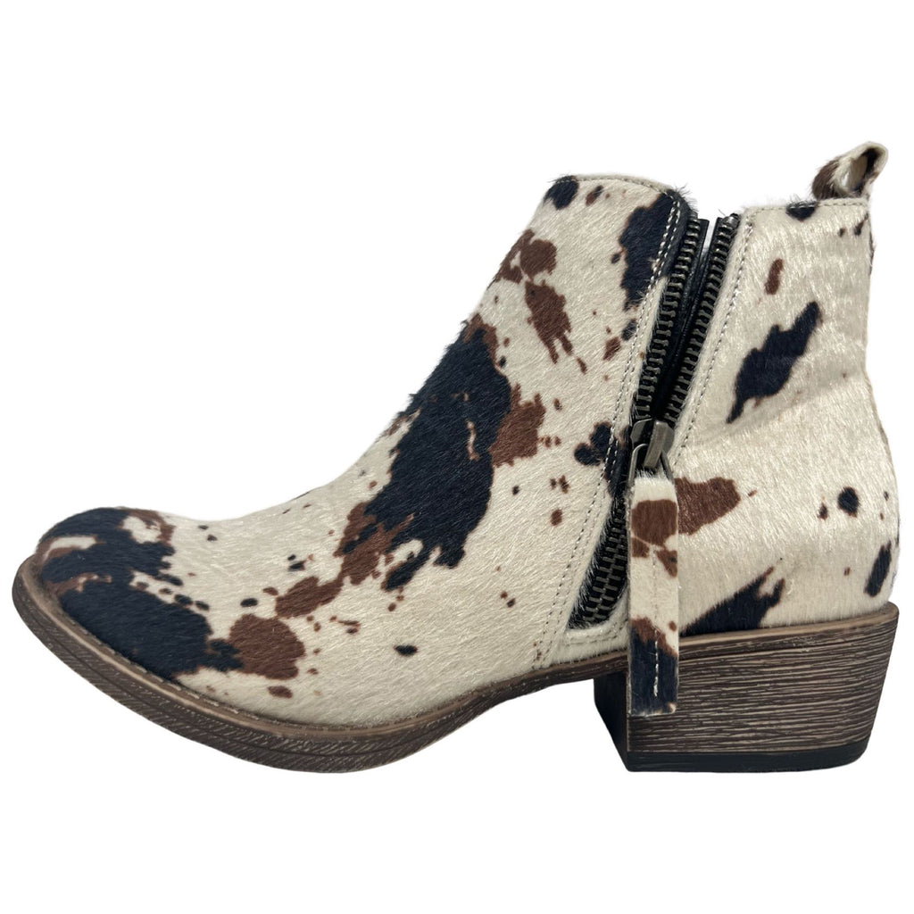 Very G Women's Cow Chisel Bootie