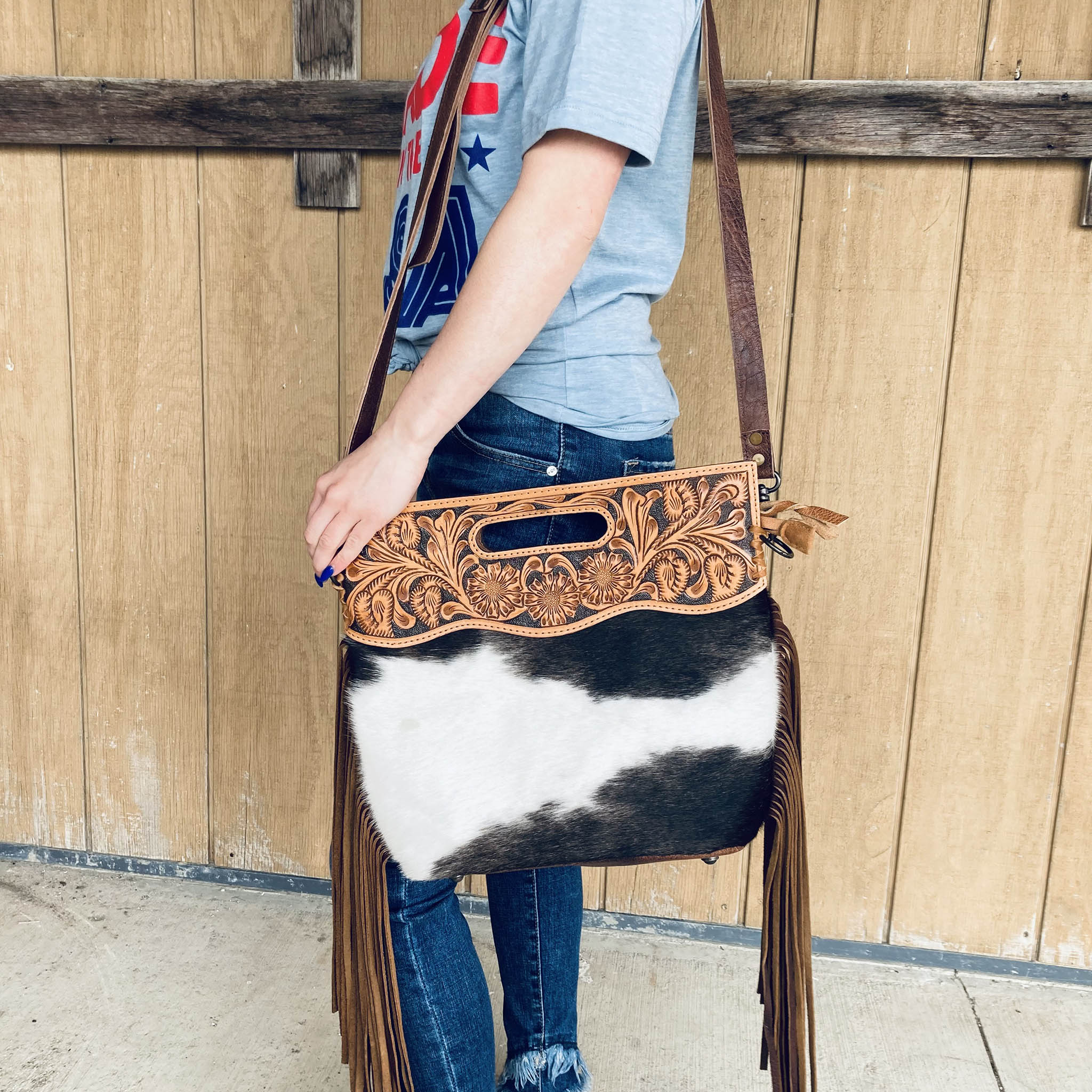American Darling Large Crossbody Cow Hide-On Hair On Leather Fringe Purse  for Women Western Handbags Purses Clutch Bags : : Fashion