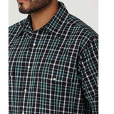 Wrangler Men's Green & Black Plaid Long Sleeve Shirt
