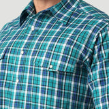 Wrangler Men's Blue and Green Plaid Shirt